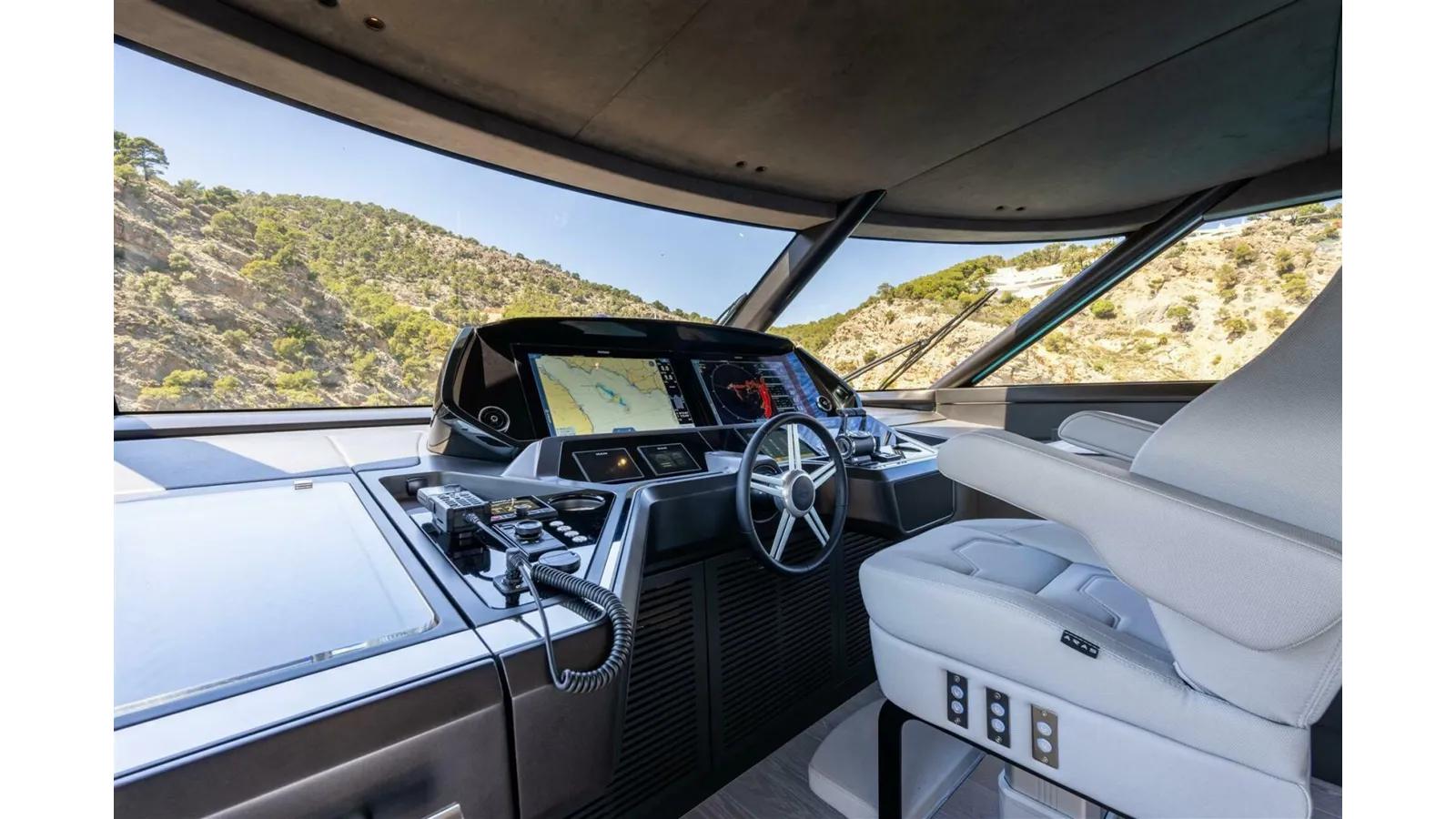 the best price on 90 OCEAN ENCLOSED 90