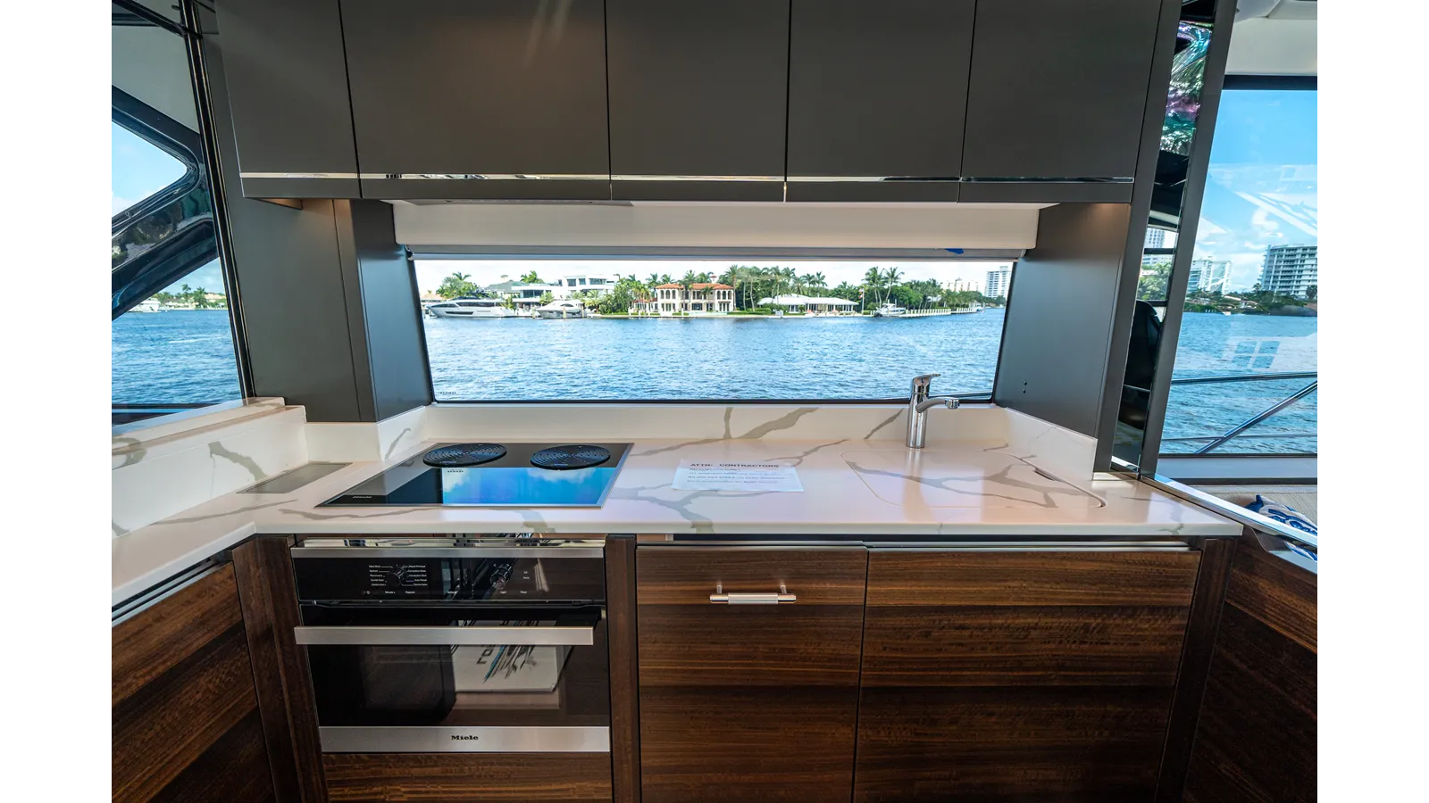 Продажа яхты LORENA