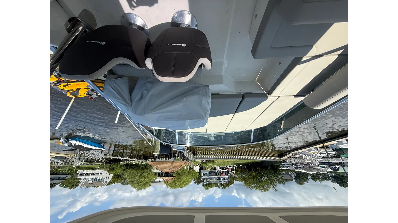 Стоимость яхты EMERALD - Absolute Yachts