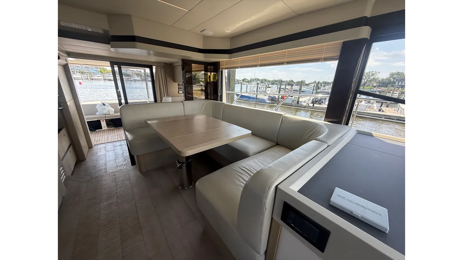 Стоимость яхты EMERALD - Absolute Yachts