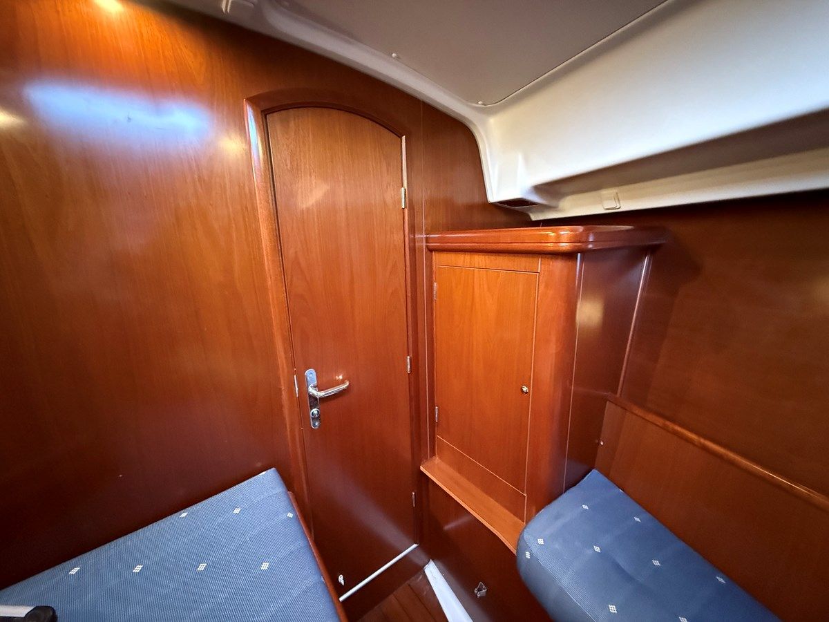 the best price on Kamiya 2005