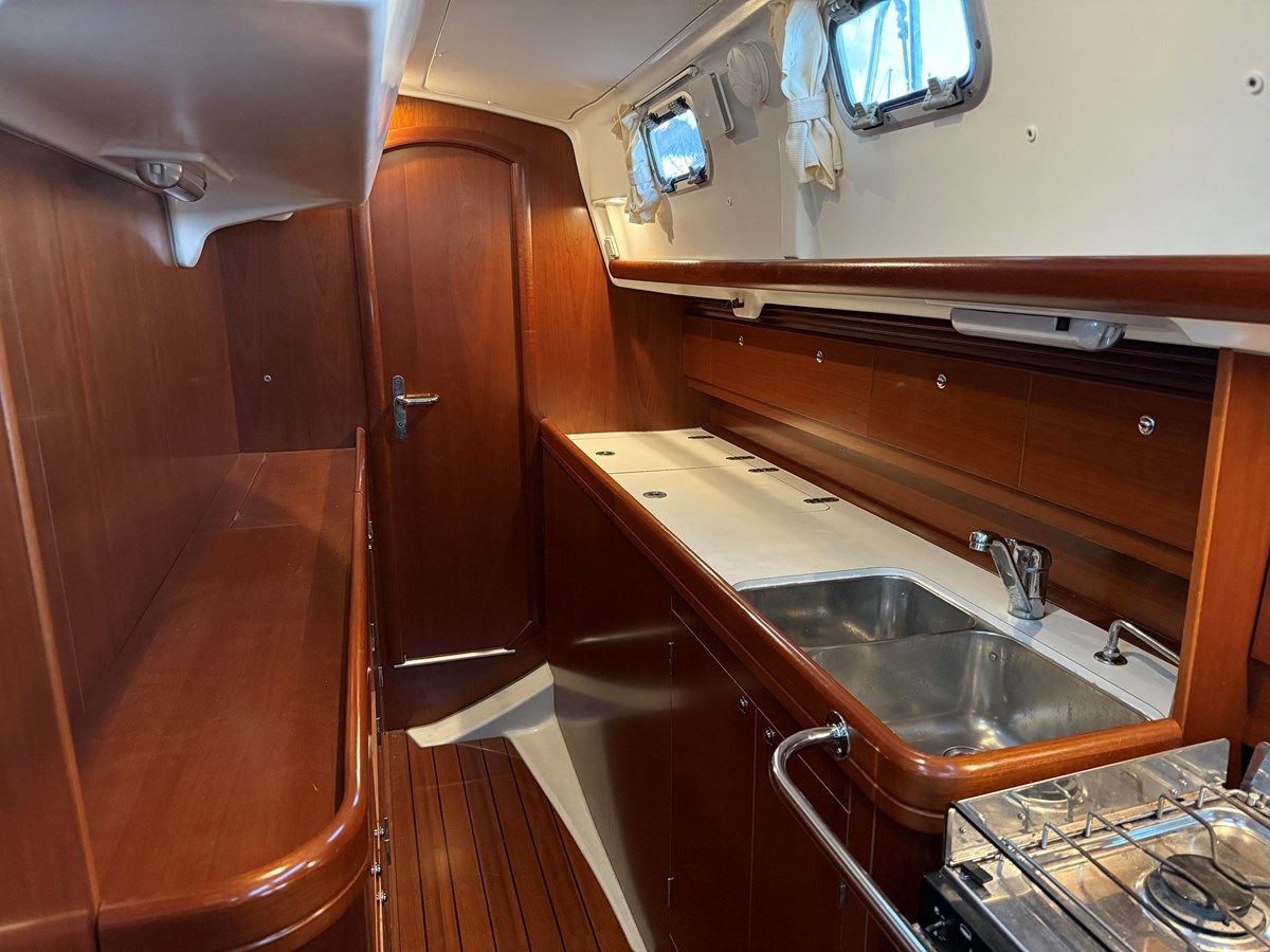 Buy a yacht Kamiya - Beneteau