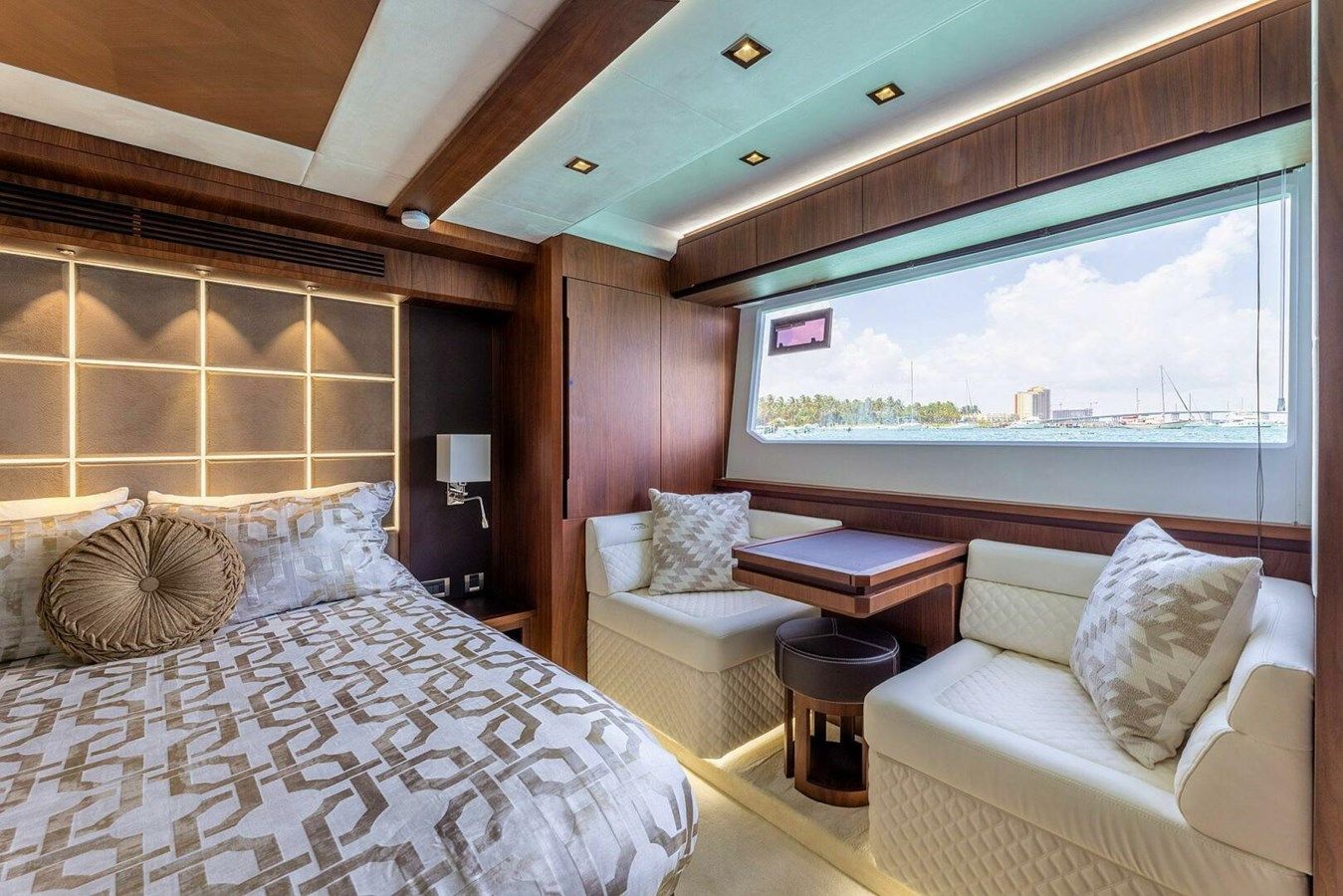 Купить MISS YACHT Z - Galeon Yachts