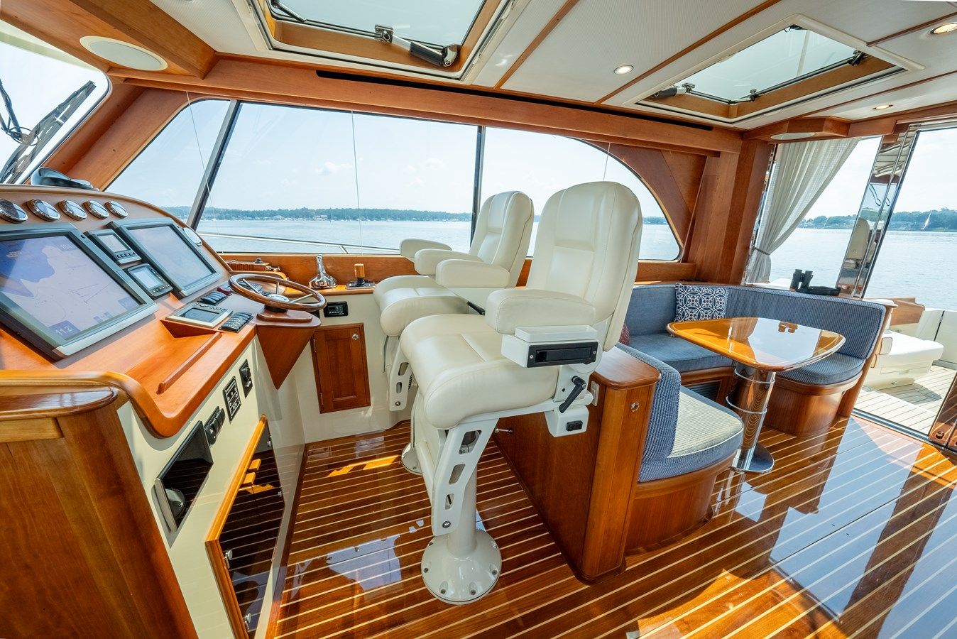 Купить яхту CONCERTO IN SEA (name reserved) Talaria 48 в Shestakov Yacht Sales