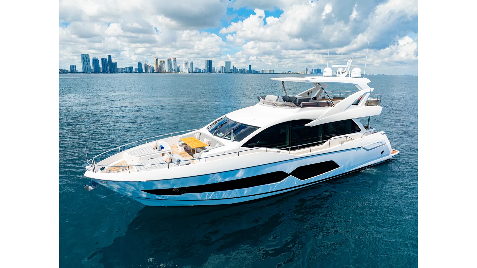 Buy a yacht Steeln 2021