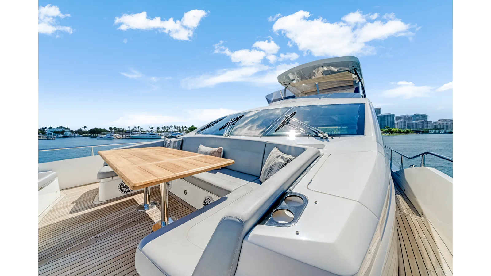 Buy a yacht Steeln - Sunseeker