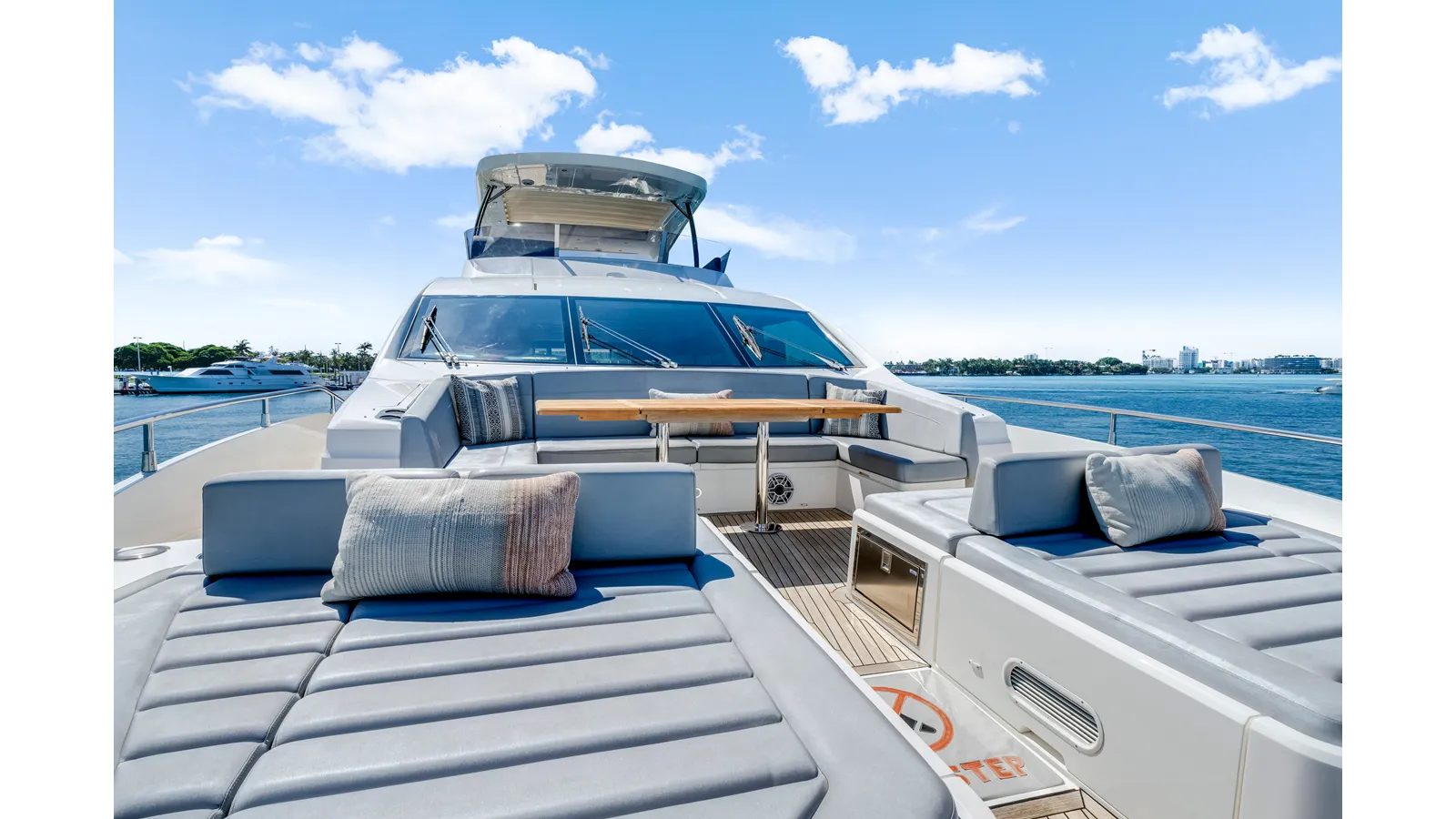 the best price on Steeln 2021