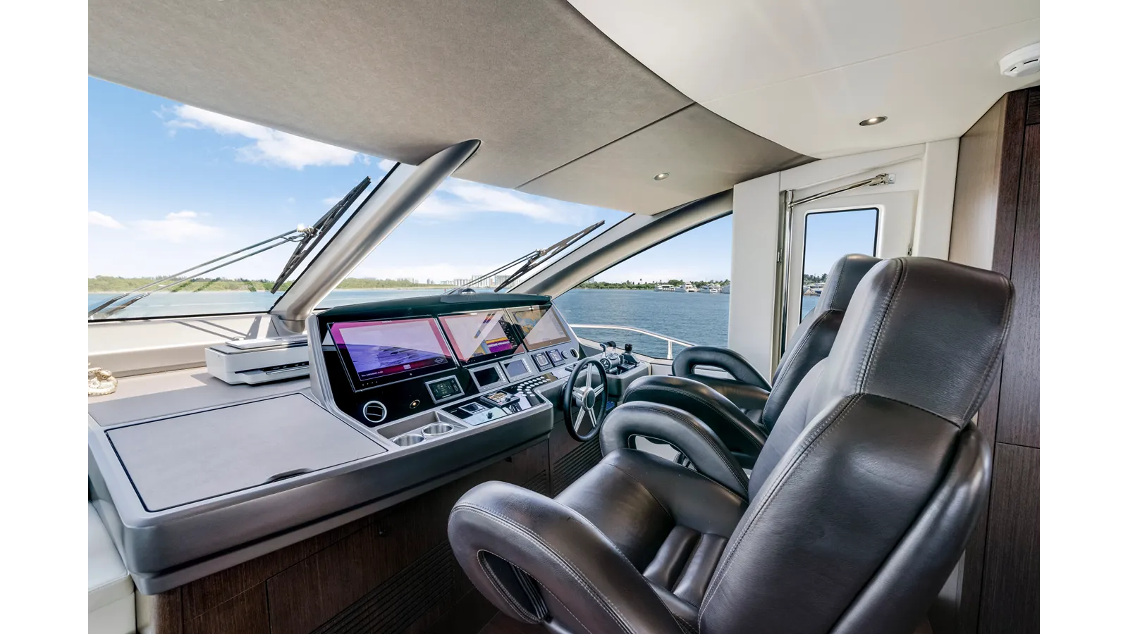 Buy a Steeln - Sunseeker at Shestakov Yacht Sales