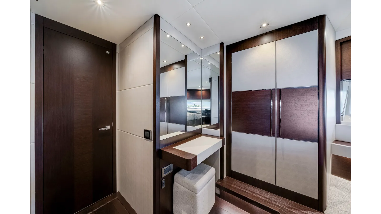 the best price on Steeln - Sunseeker