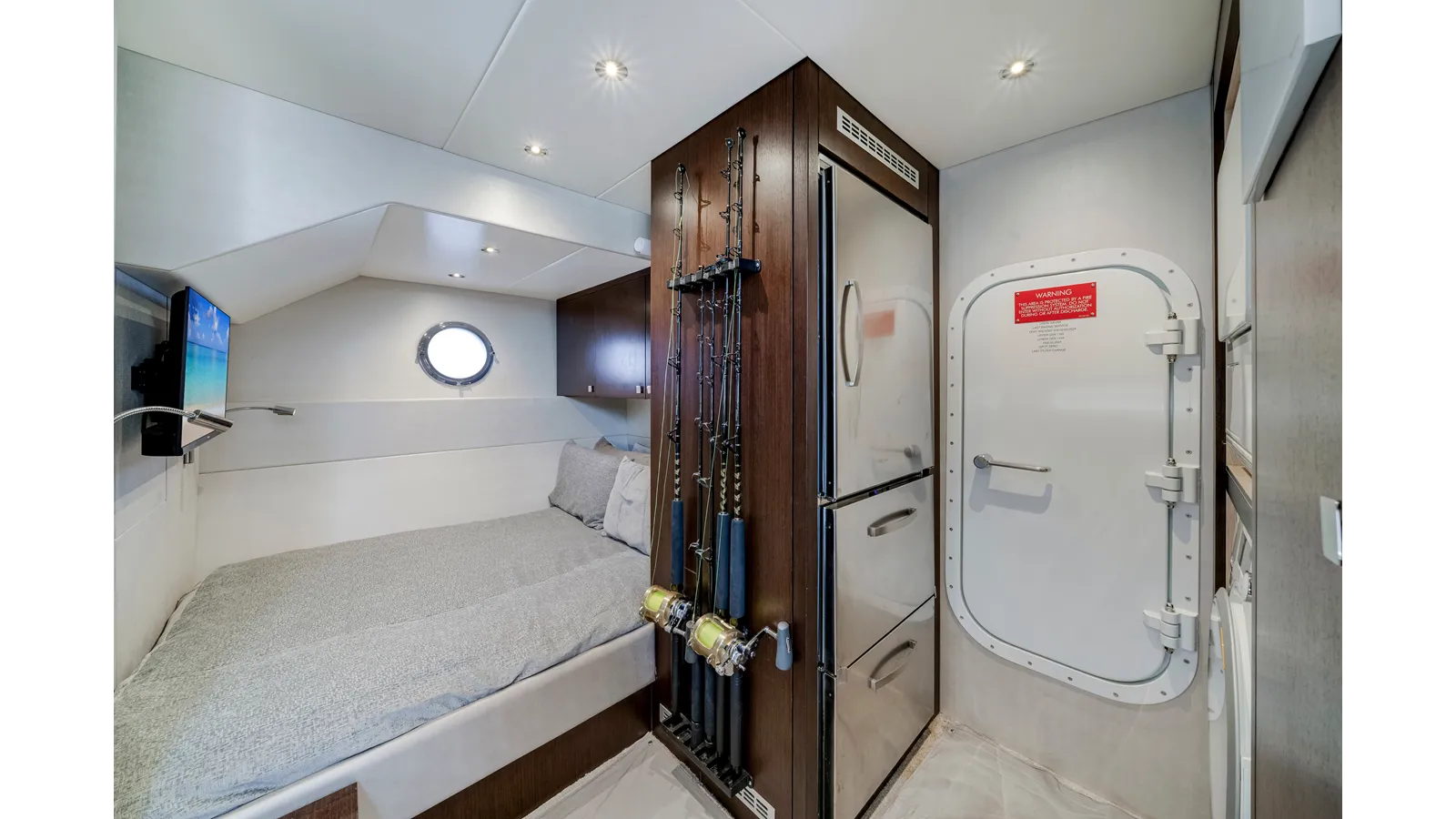 the best price on Steeln 2021