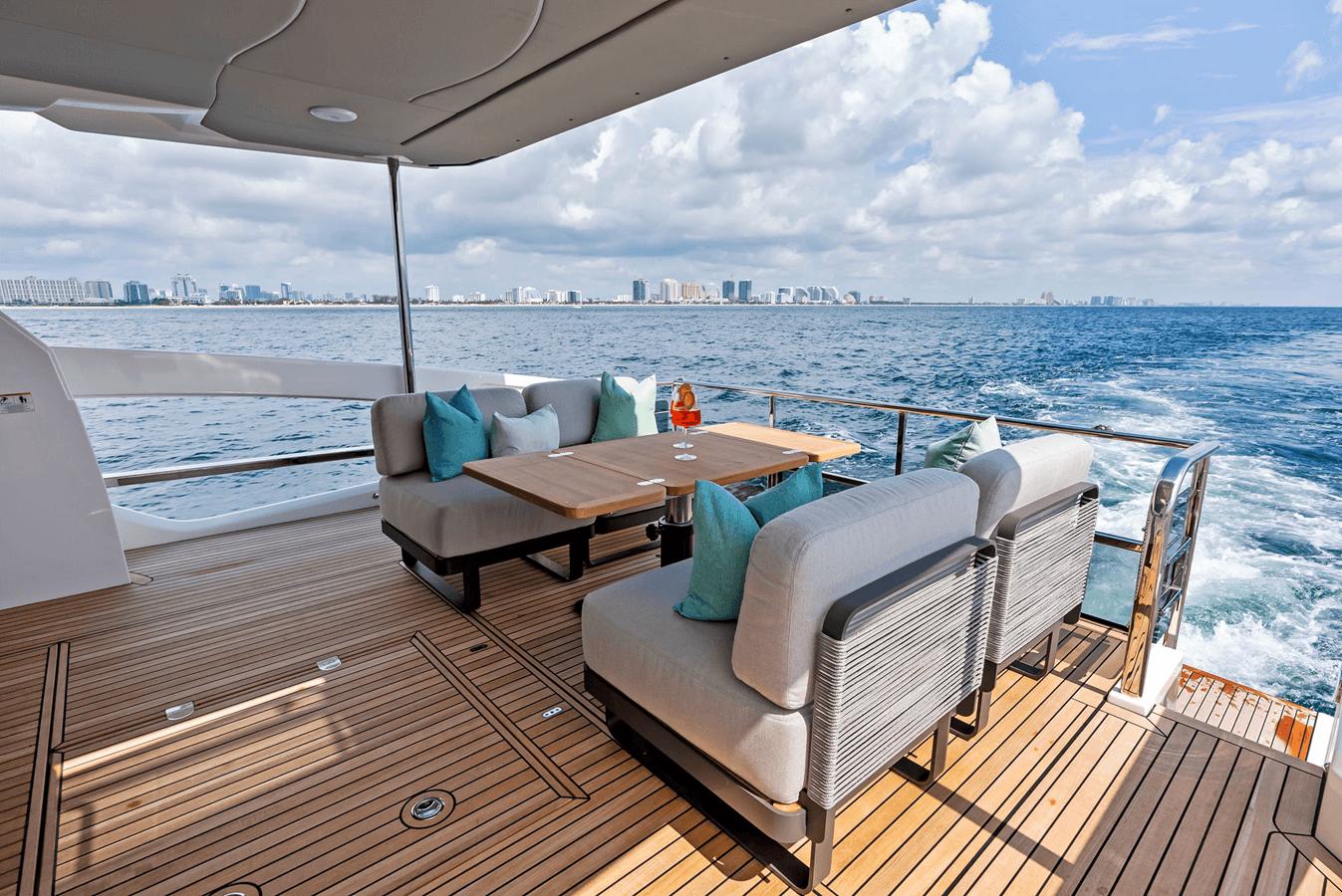 52 FLY - Absolute Yachts price