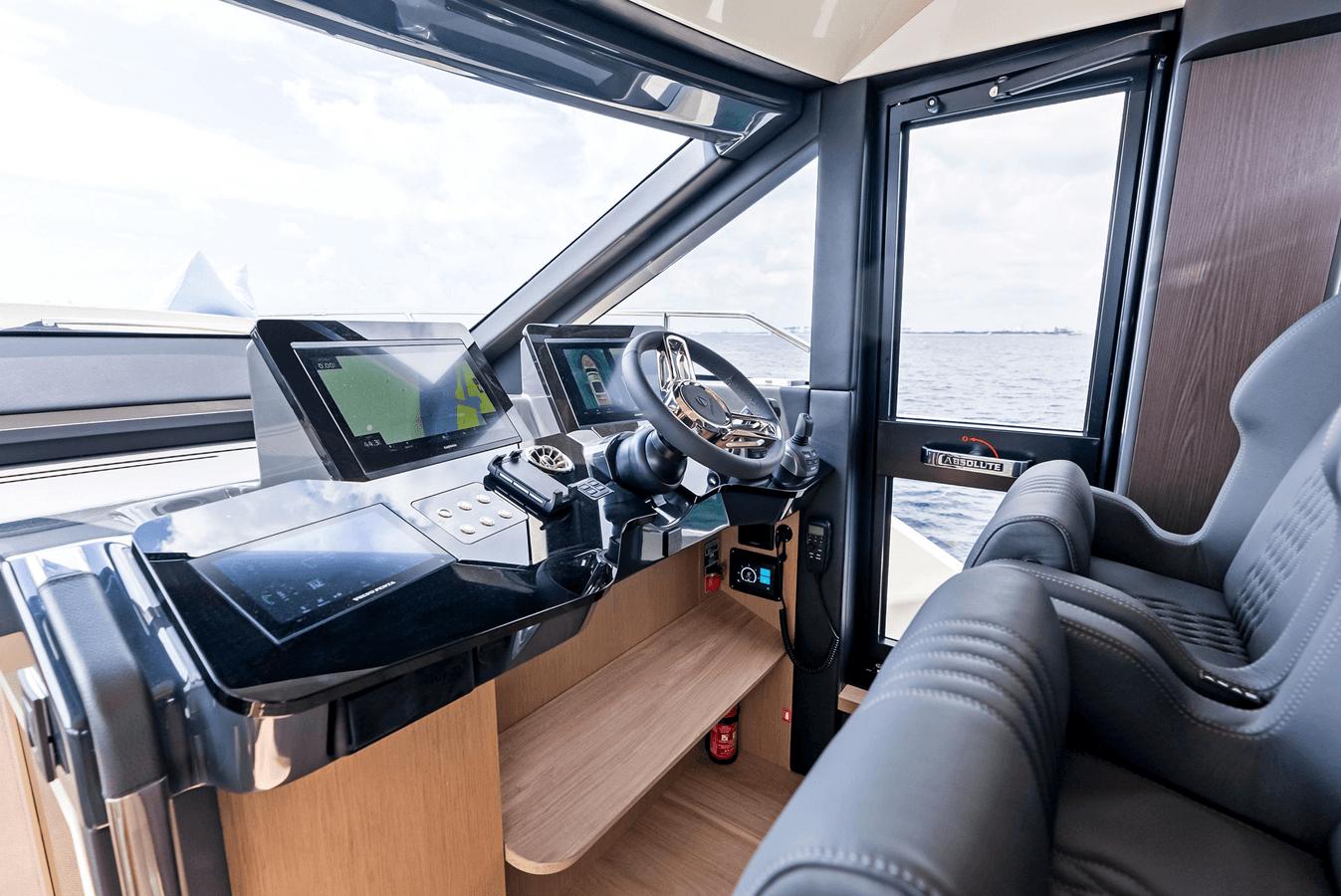 the best price on 52 FLY - Absolute Yachts