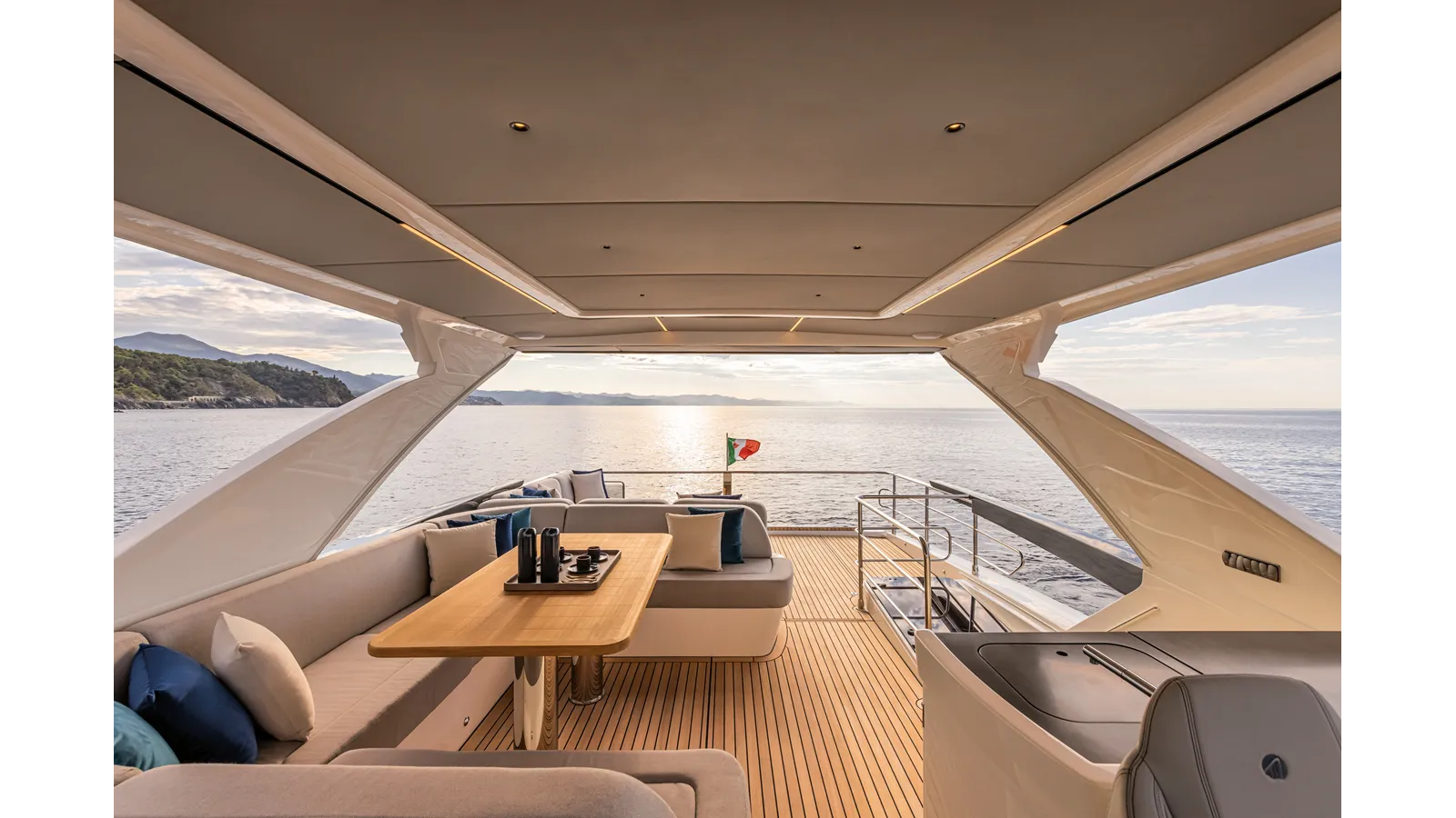 best yacht sales deals 60 FLY 60