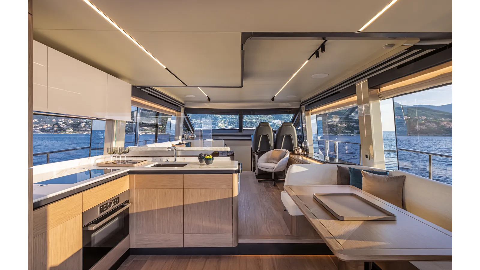 Buy a 60 FLY 60 Fly at Shestakov Yacht Sales