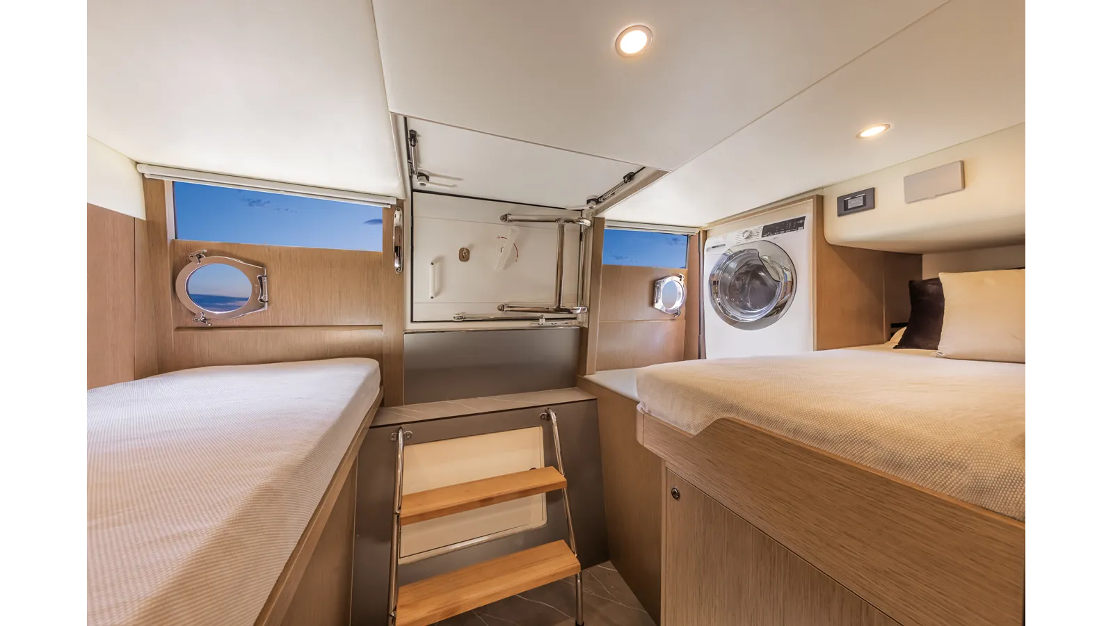 60 FLY 2027 yacht sale