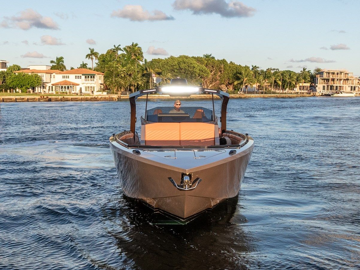 Купить яхту De Koning 43 в Shestakov Yacht Sales