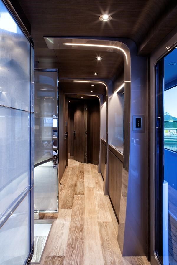 Продажа яхты SERENITY