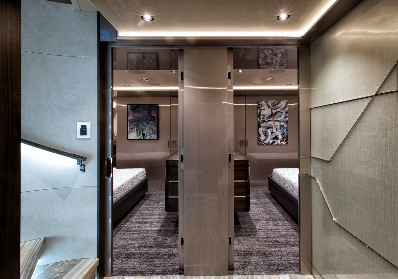 Лучшая цена на SERENITY - WESTPORT