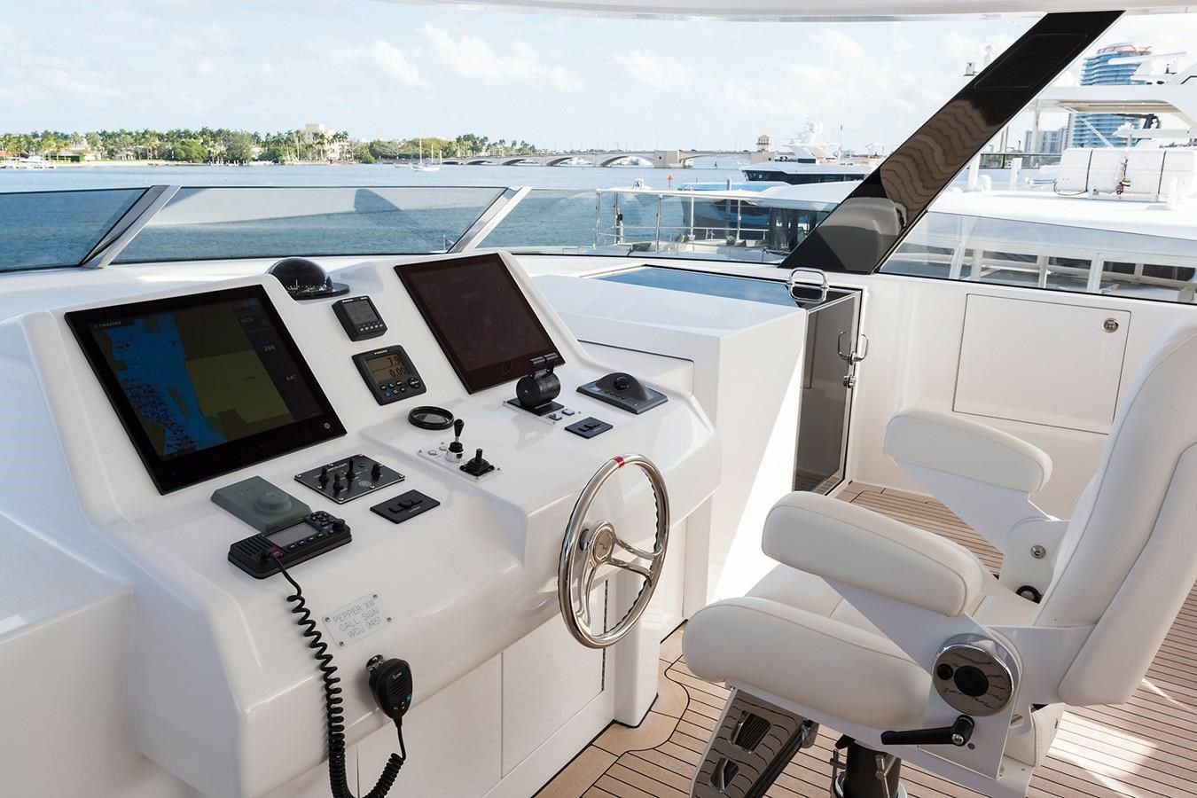 Продажа яхты SERENITY - WESTPORT