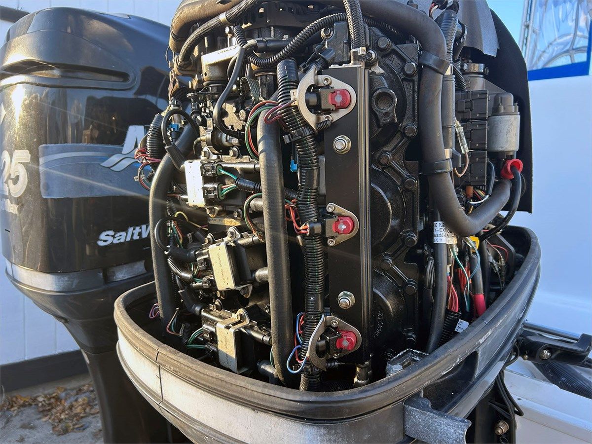 best yacht sales deals 30' Pro-Line 2004 30 Walk