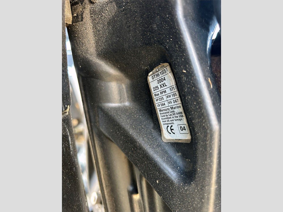 Buy a yacht 30' Pro-Line 2004 30 Walk - PROLINE