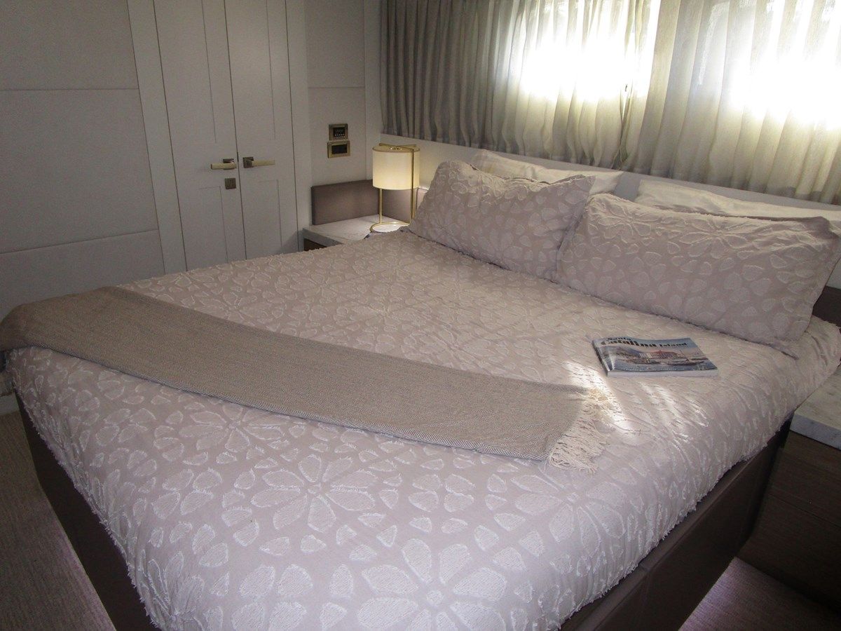 best yacht sales deals SEASEID Skylounge