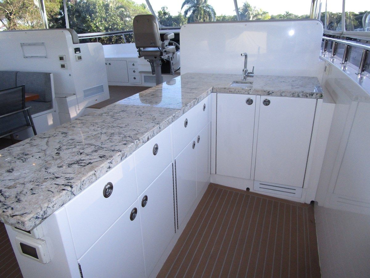 Buy a yacht SEASEID Skylounge