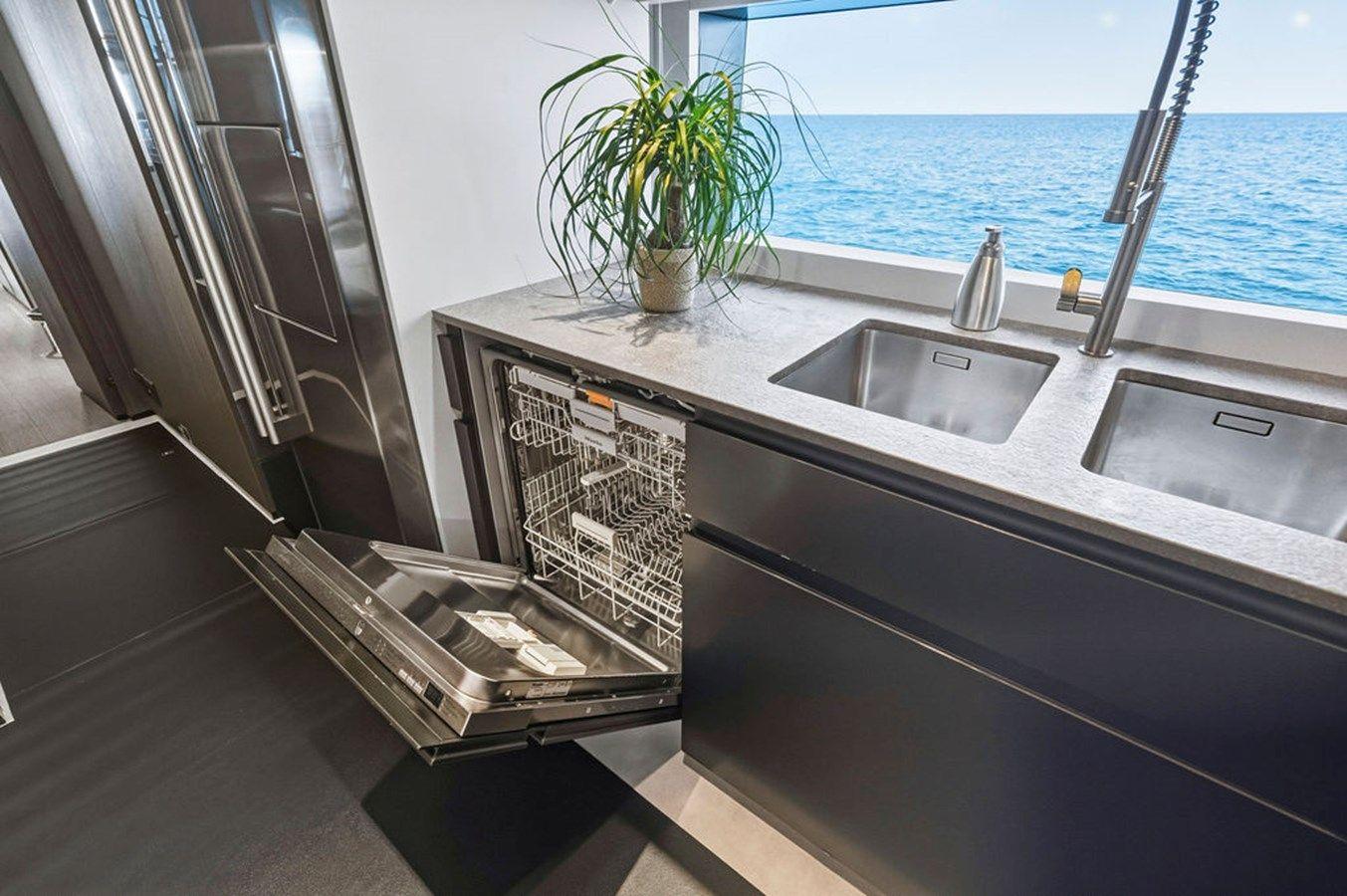 Стоимость яхты RANDY BETH 125