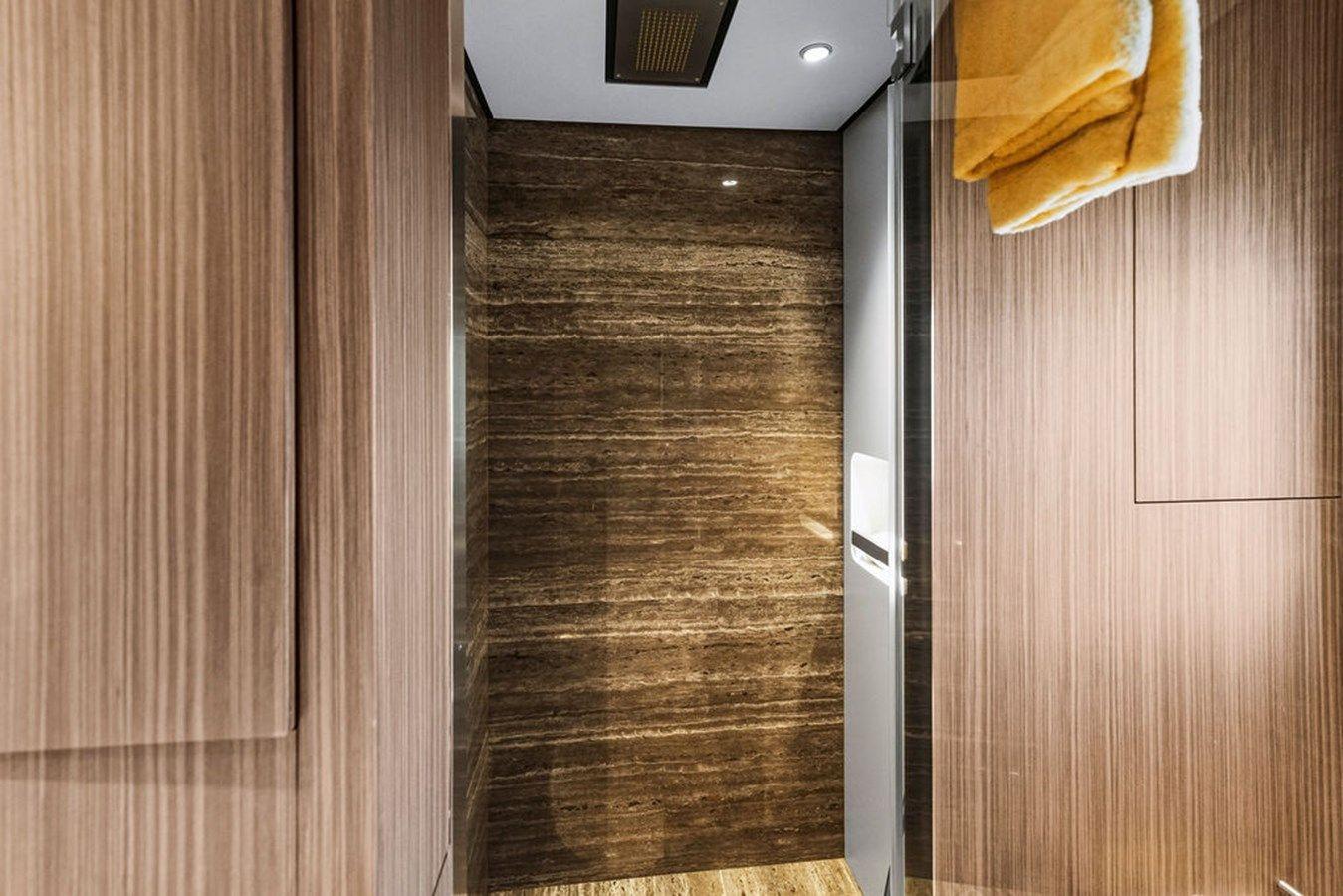 Лучшая цена на RANDY BETH 2018