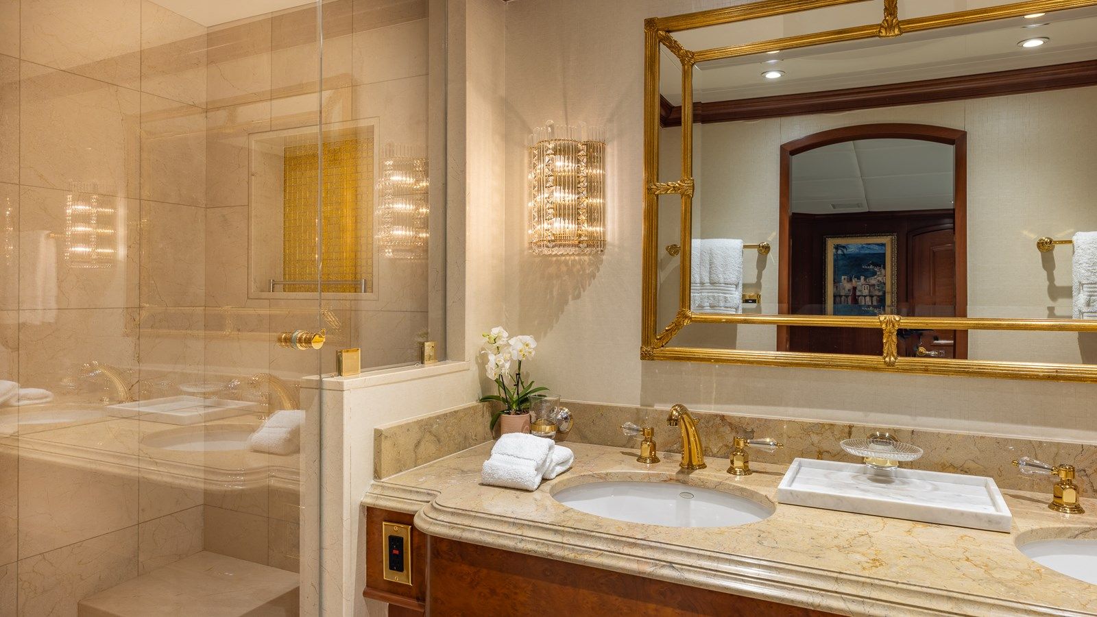 Buy a yacht RELENTLESS - Trinity