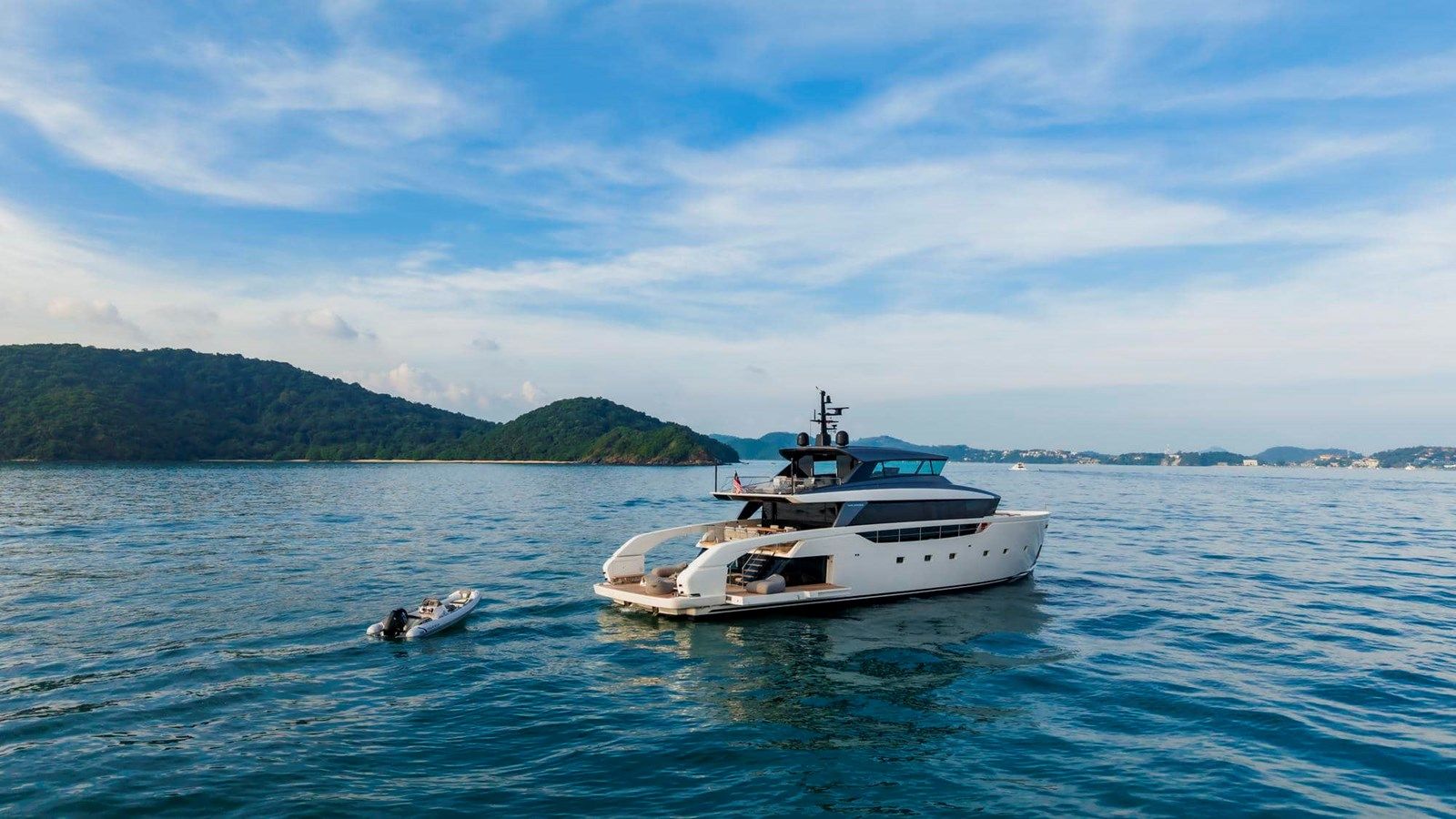 Buy a Sanlorenzo SX100 - Sanlorenzo at Shestakov Yacht Sales