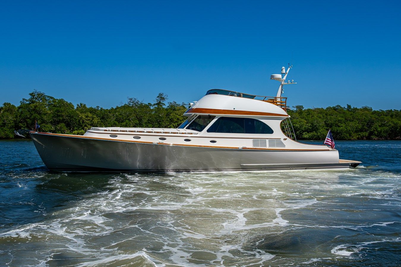 the best price on VERA NORTH