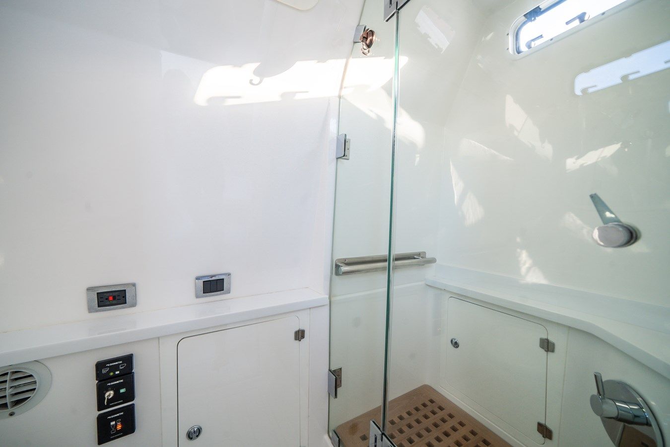 the best price on Cowboy 53