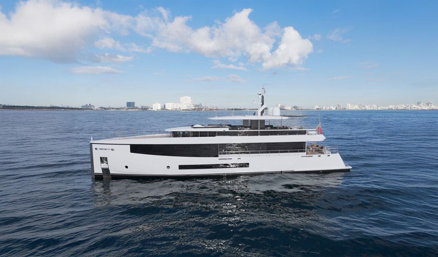 GRAYCLIFFS Feadship Lagoon Cruiser (FLC) price