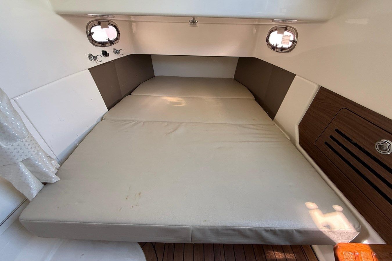 Buy a Gail Force - Boston Whaler at Shestakov Yacht Sales