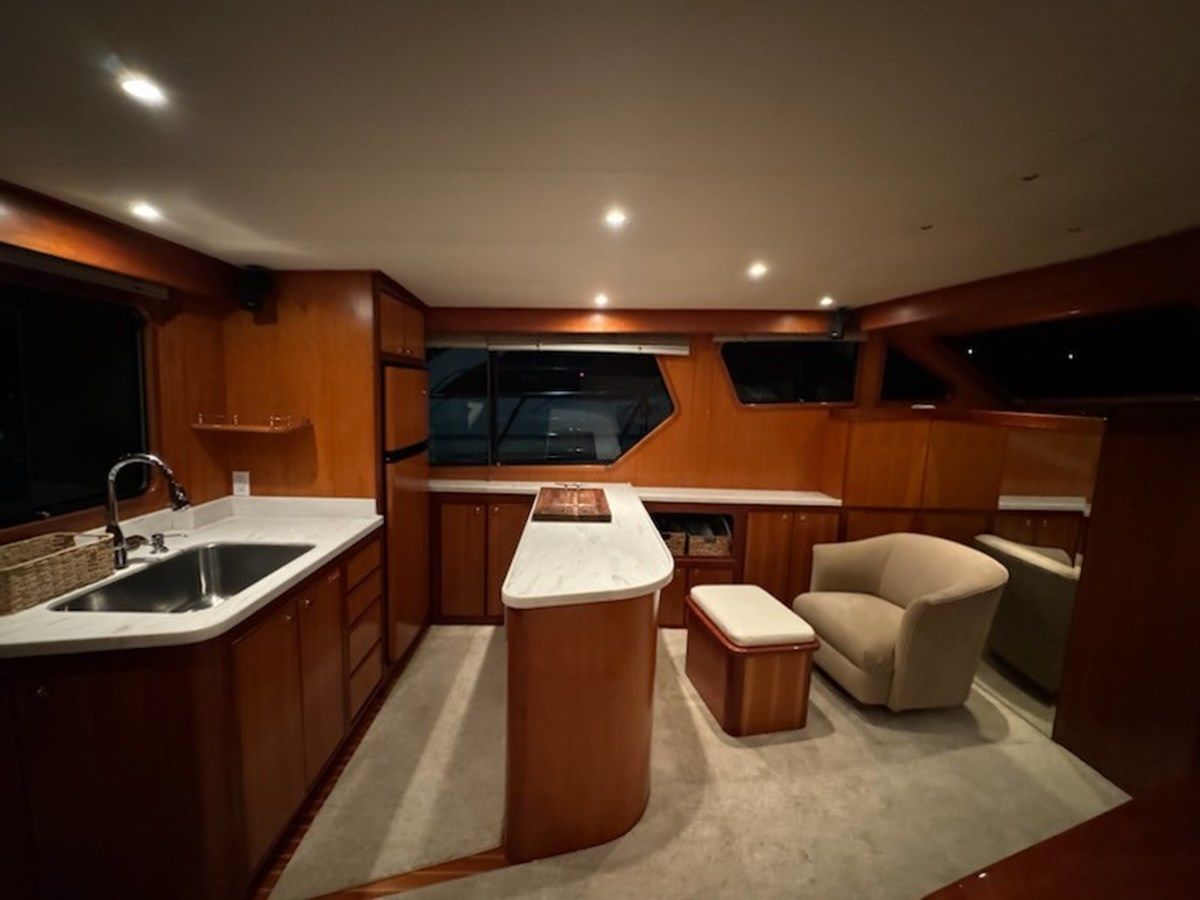 Продажа яхты 2009 Mikelson 43 Sportfisher - MIKELSON