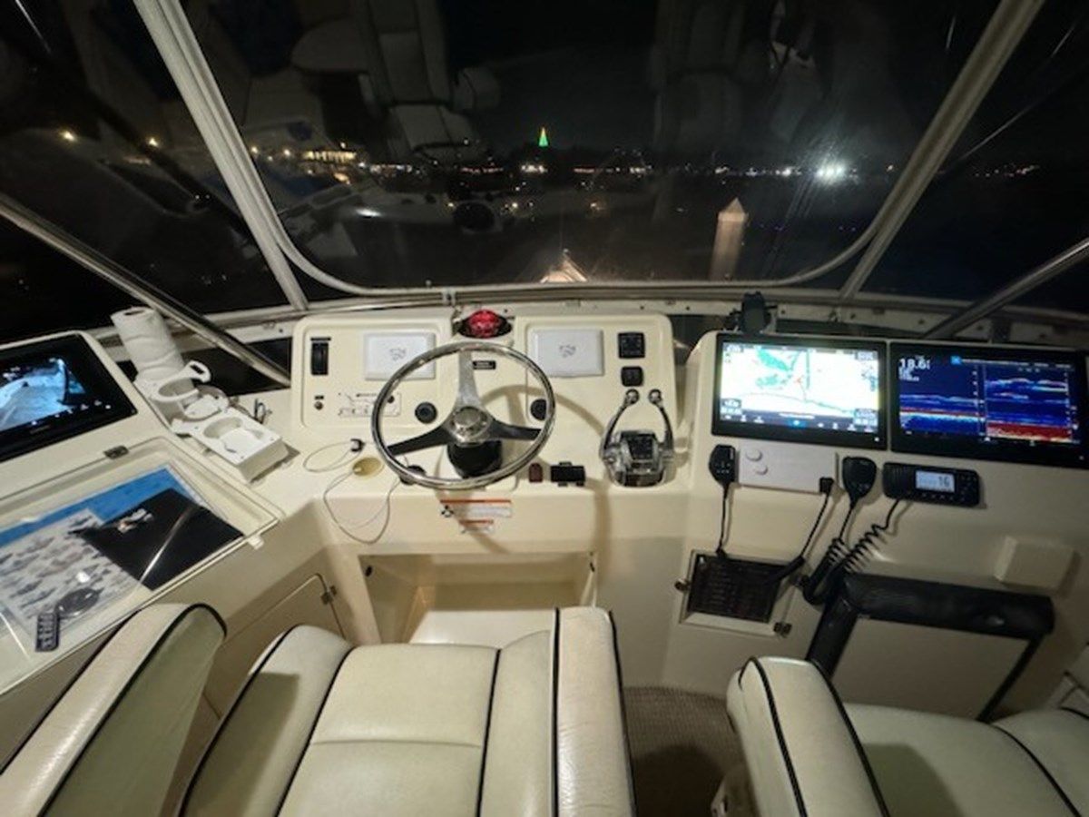 Лучшая цена на 2009 Mikelson 43 Sportfisher 43 Sportfisher