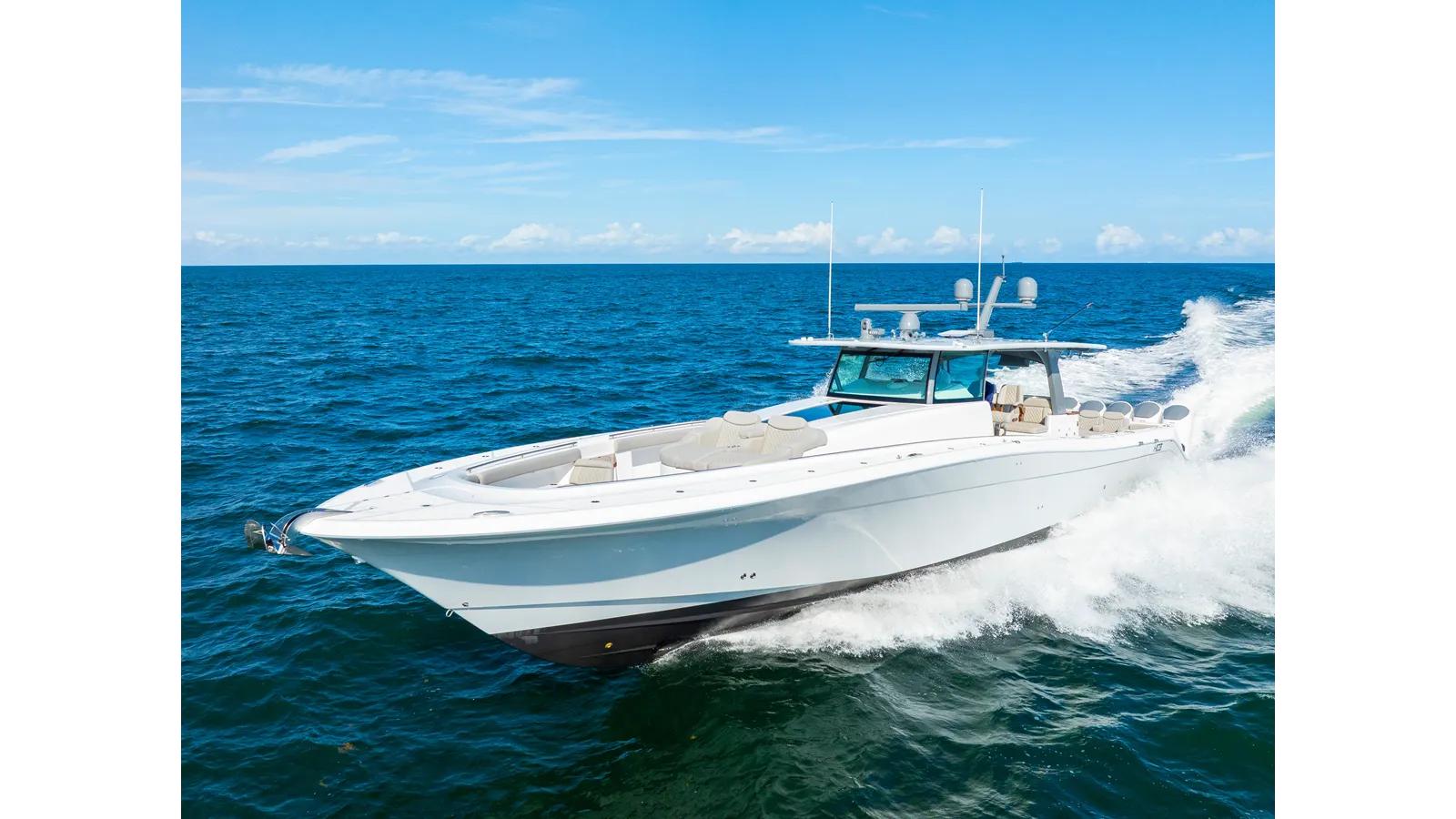 the best price on 65 Estrella