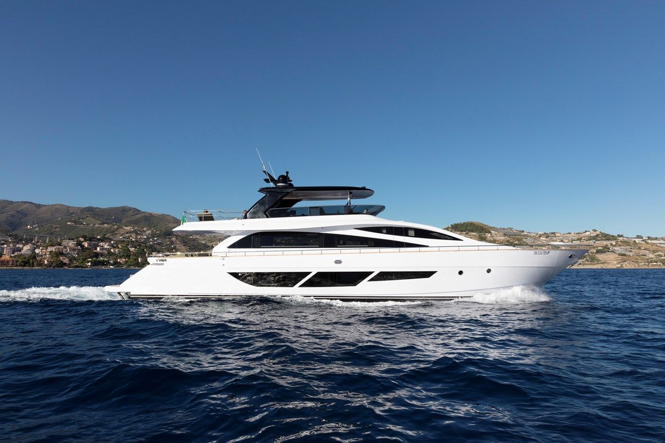 best yacht sales deals Mariposa - AMER YACHTS