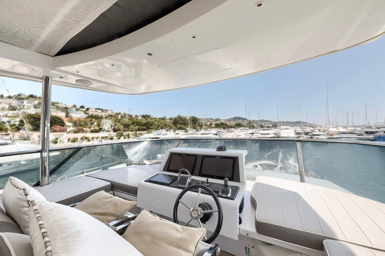 Buy a yacht Mariposa 2019