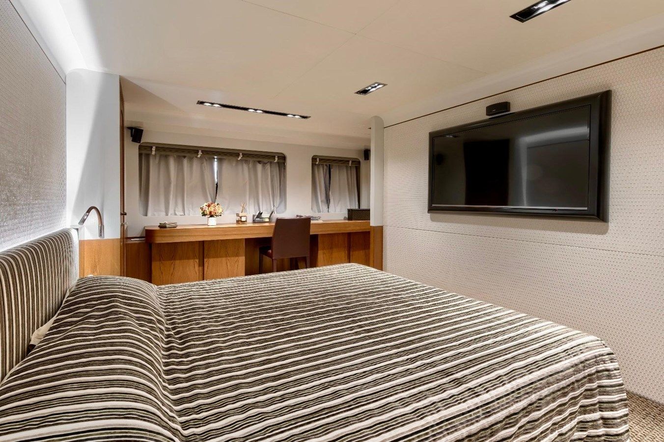 Mariposa - AMER YACHTS price