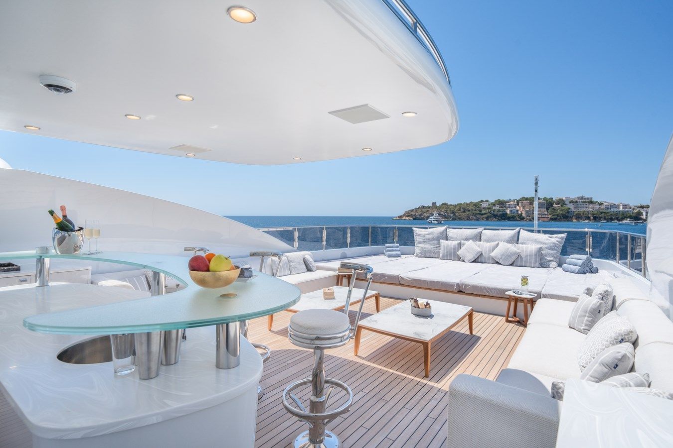 Buy a Titian Pearl 2001 at Shestakov Yacht Sales