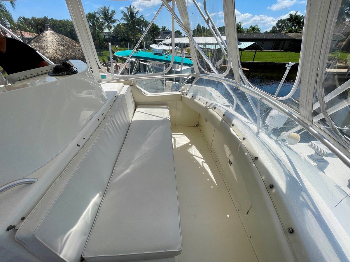 Купить Islander 7 - Bertram Yacht