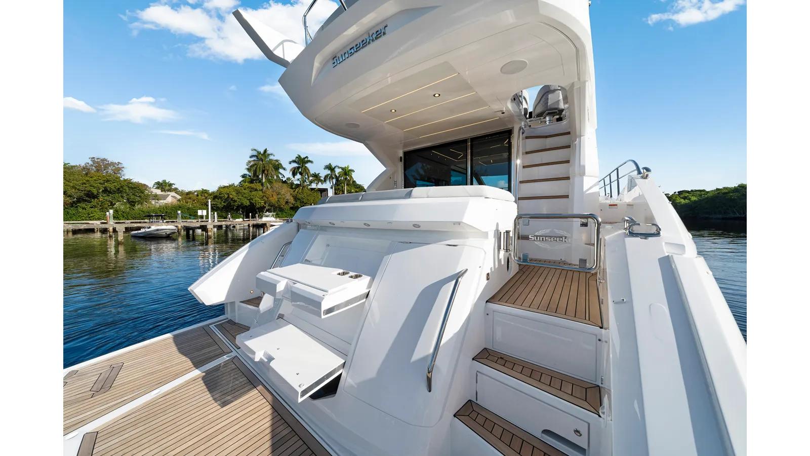 MANHATTAN 55 yacht sale