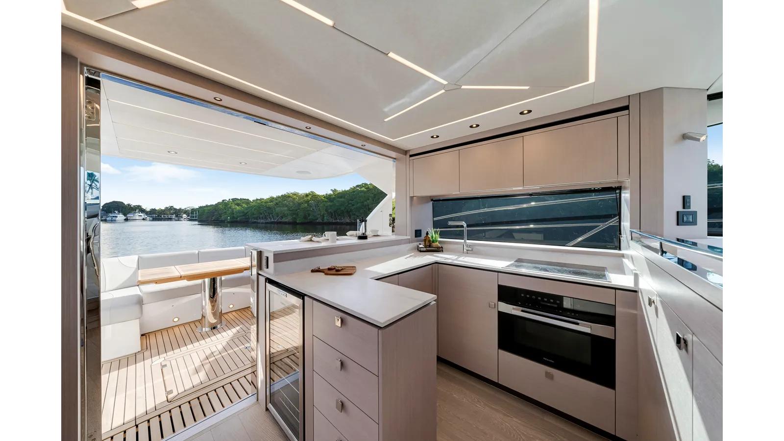 MANHATTAN 55 2026 yacht sale