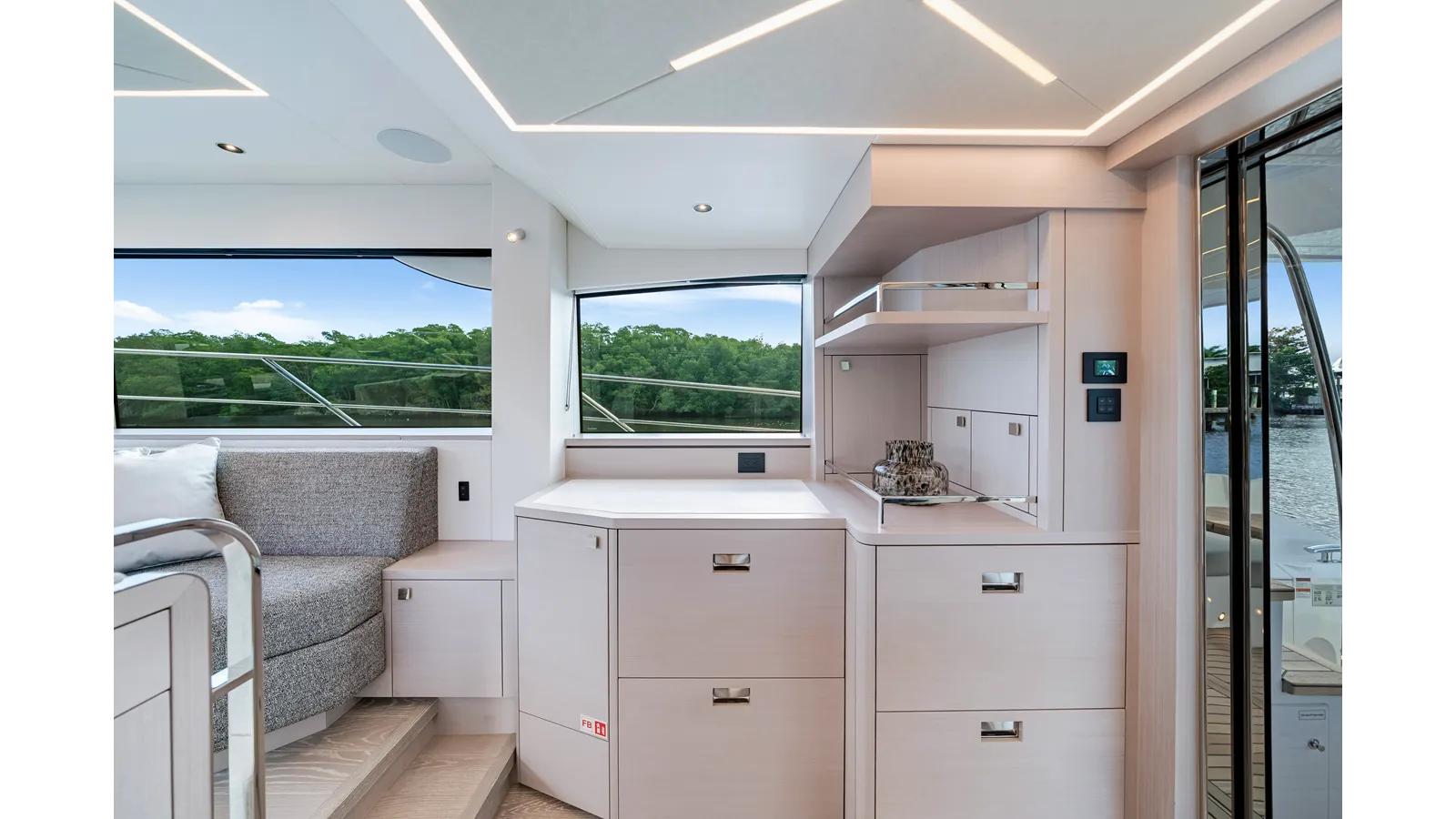 the best price on MANHATTAN 55 - Sunseeker