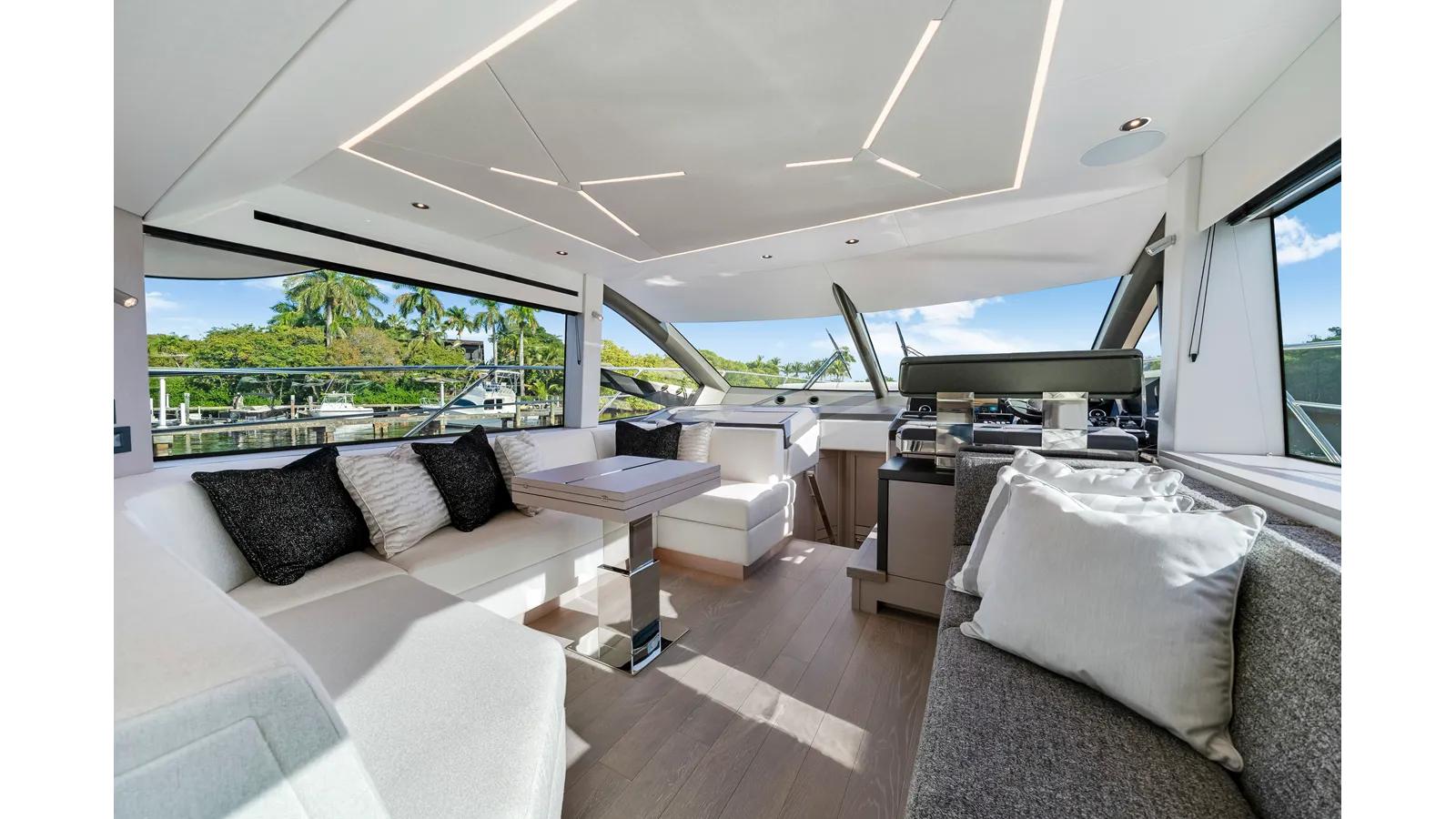 best yacht sales deals MANHATTAN 55 - Sunseeker