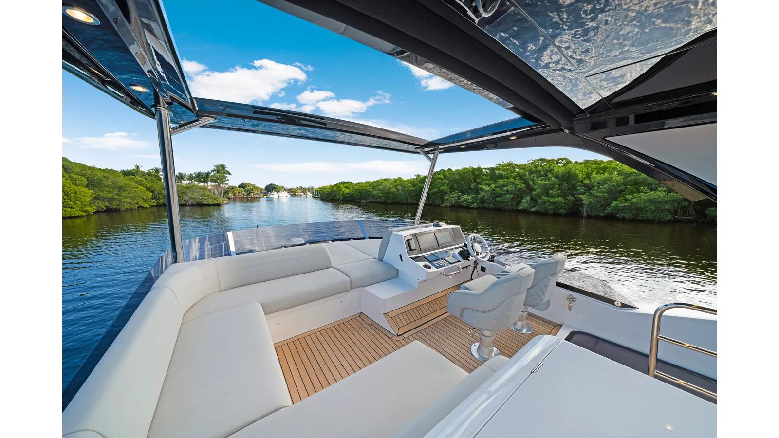 the best price on MANHATTAN 55