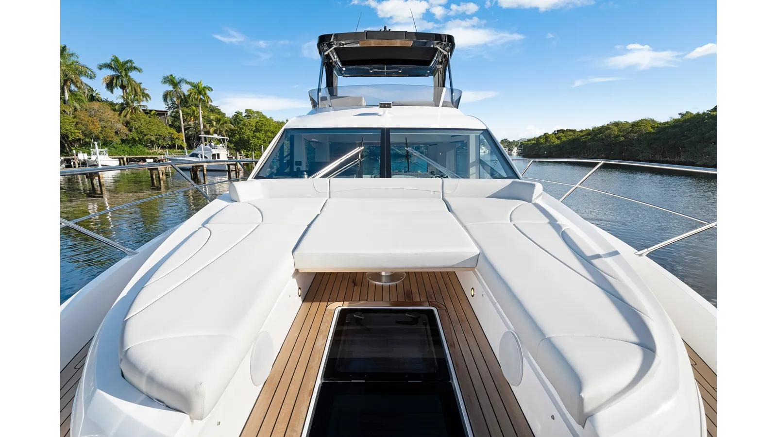 Buy a MANHATTAN 55 Manhattan 55 at Shestakov Yacht Sales