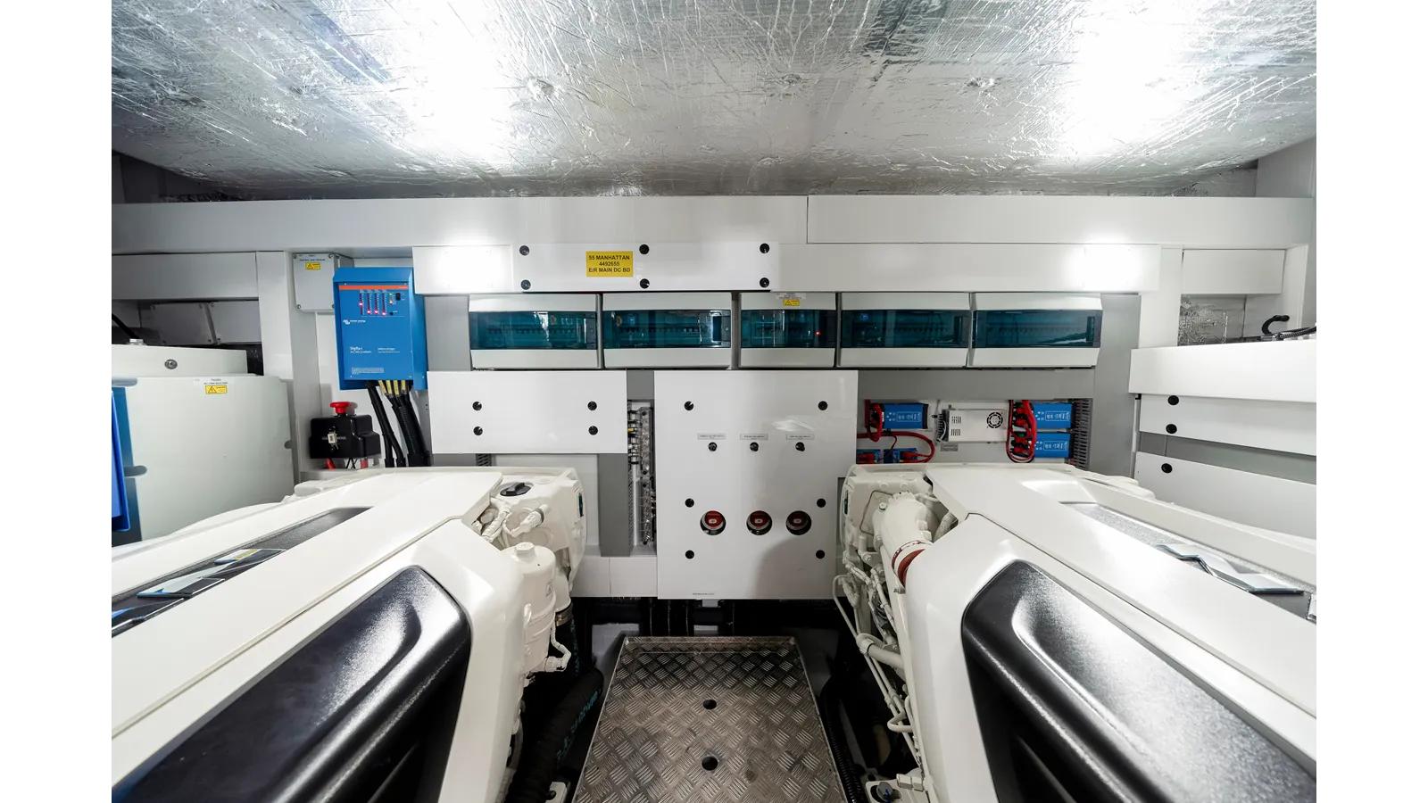 the best price on MANHATTAN 55 - Sunseeker